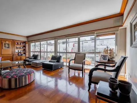 VENTA DEPTO 5 AMB. POSADAS Y CALLAO - 2 COCHERAS