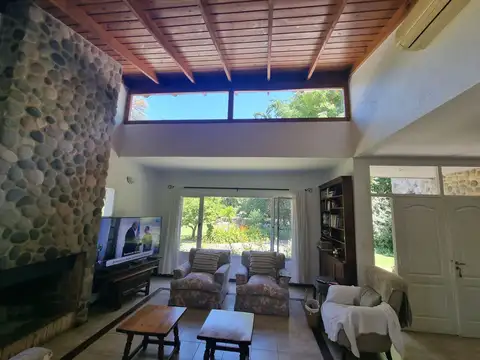 Casa en Venta Barrio Cerrado Pato Verde Muñiz 6 ambientes