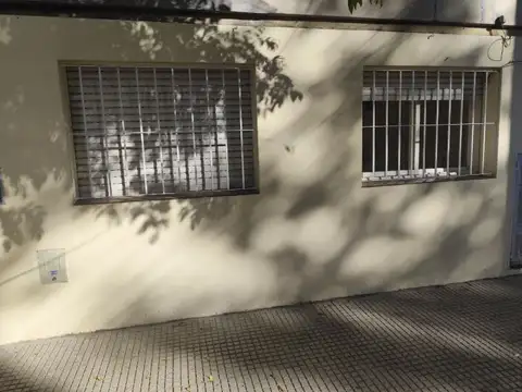 ENTRE CASTRO BARROS Y CASTRO , Piso 0