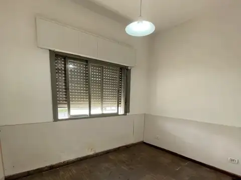 Depto Tipo Casa en Alquiler con 1 cocheras