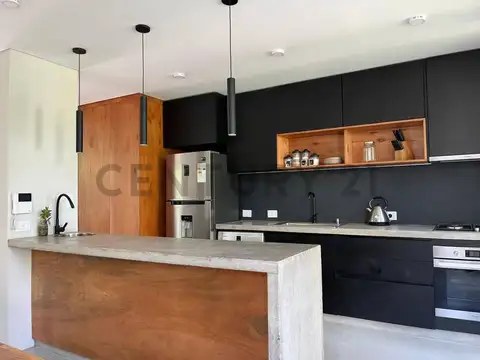 Casa en Alquiler de 3 dormitorios