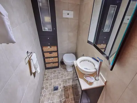 Casa 4 ambientes con 1 baño
