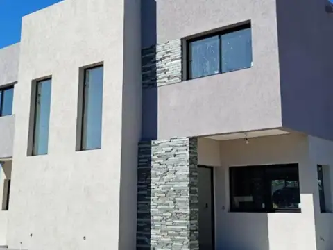 Casa en Venta Barrio Spring Park Pilar