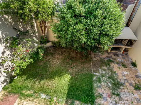 Mercedes 2900, Piso 0