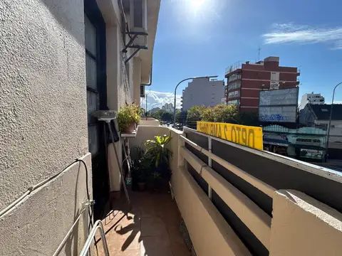 Avenida Doctor Ricardo Balbín 2800