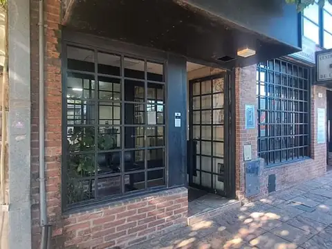 Avenida Juan Bautista Justo 1700