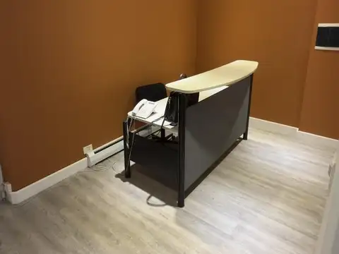 Lavalle e/ Uruguay y Tahualcano