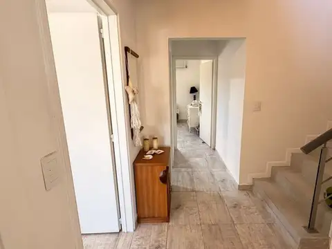 Depto Tipo Casa 5 ambientes con 2 baños