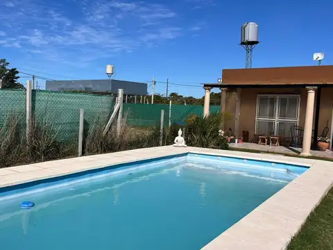 Casa 2 ambientes con 1 baño