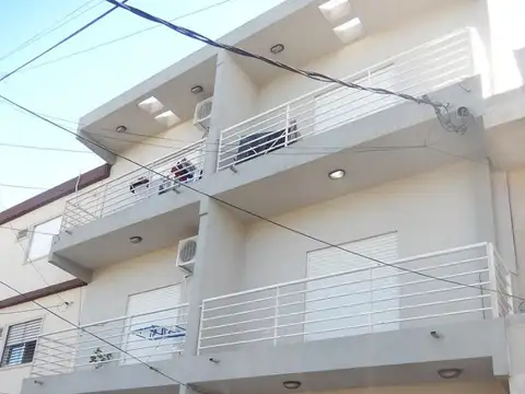 SE ALQUILA DEPARTAMENTO DE DOS AMBIENTES