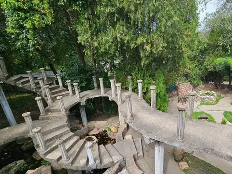 VENTA GRAN PROPIEDAD MULTIPROPOSITO CUESTA BLANCA