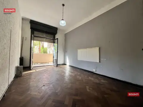 Venta Departamento 3 ambientes en Floresta con balcón