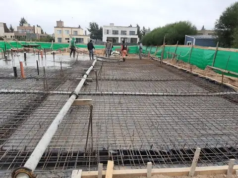 Casa 5 ambientes con 4 baños