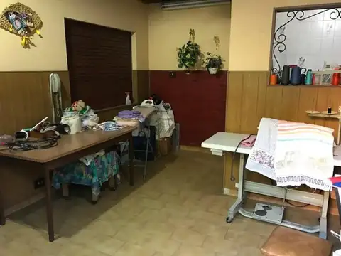 Casa en Venta en Castelar, USD 95.000