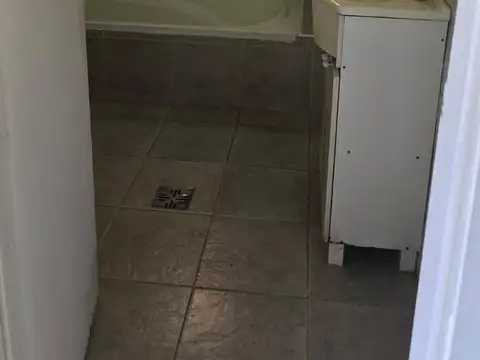 Departamento en Alquiler en El Ombú, $ 900.000