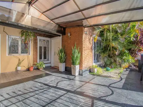 Casa en Venta en Ramos Mejia Sur, USD 230.000