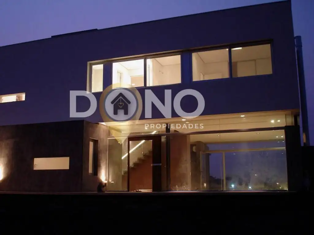 Casa en Venta con cochera