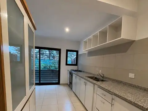 Casa en Venta en La Plata [Cod: ]