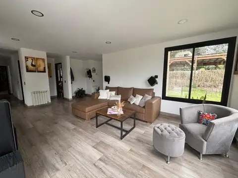 Casa en Venta en Sierra De Los Padres, USD 339.000