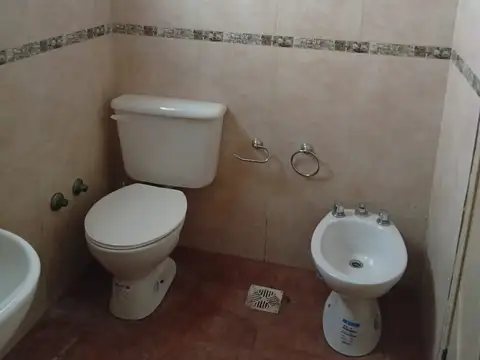 Alquiler | Casa | 1 Dormitorio | Capitán Bermúdez | Barrio Centro