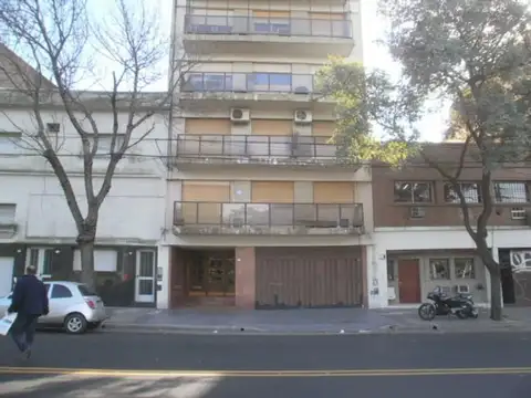 Avenida Caseros 1500, Piso 6°