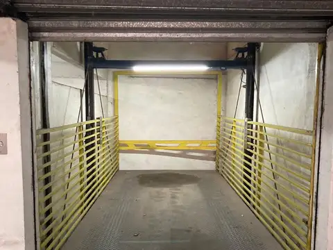 VENTA DE COCHERA EXCELENTE PERMUTA