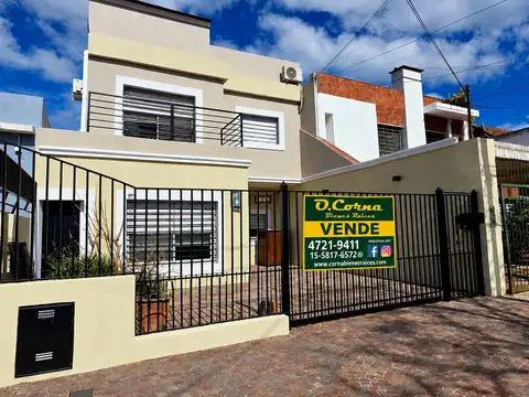 Casa en venta Munro 5 dormitorios con playrom y pileta