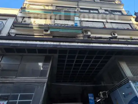 Departamento 3 Ambientes con Balcón