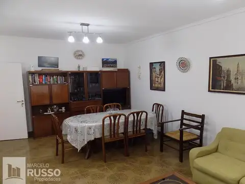 Casa 4 ambientes con 1 baño