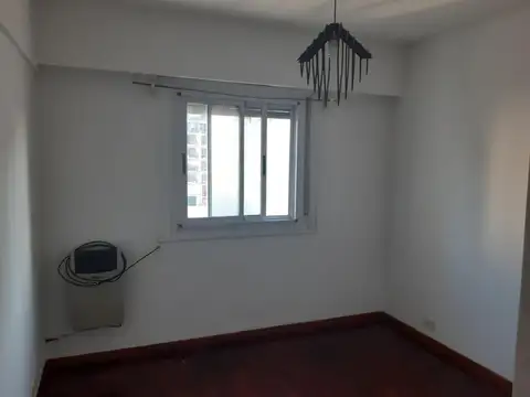 Departamento en Alquiler en Balvanera, $ 850.000