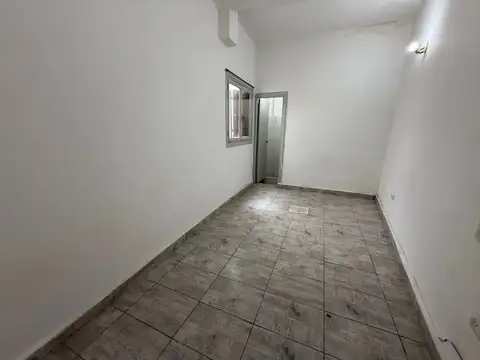 Depto Tipo Casa 2 ambientes con 1 baño
