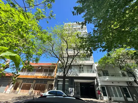 Venta Monoambiente con Balcon, Parrilla y Cochera