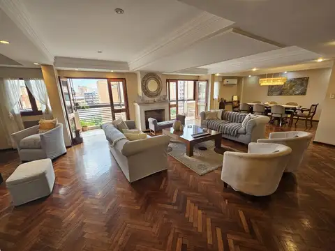 Departamento en Venta de 4 ambientes