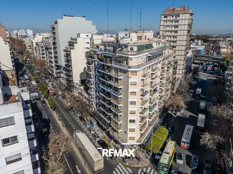 VENTA DEPARTAMENTO 3 AMB PISO ALTO BALCÓN BARRACAS