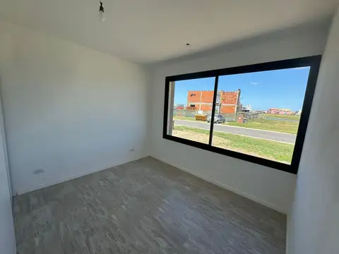 Casa en venta, san Sebastián , area 8