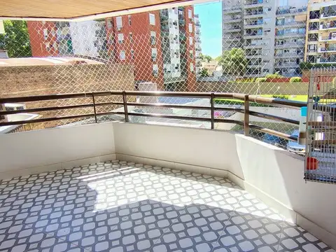 VENTA DEPTO URQUIZA 4 AMB. COCHERA BALCÓN TERRAZA