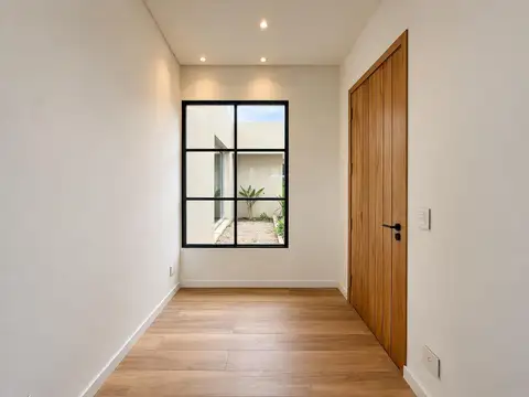 Casa 6 ambientes con 3 baños