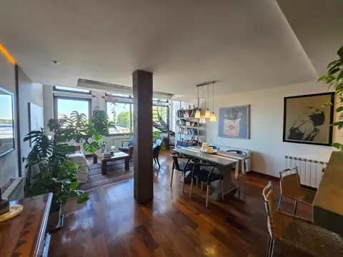 Carlos Francisco Melo 2100, Piso 2