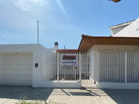 PH tipo casa al frente en venta – Guemes 662, Temperley
