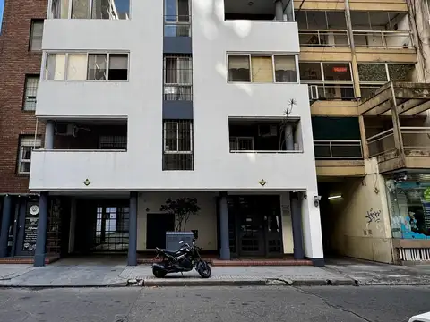 Venta departamento en Centro a metros del Rio 2/3 dormitorios y cochera