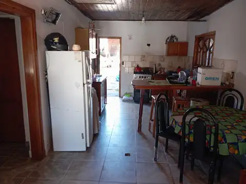 Casa en Venta con 3 cocheras