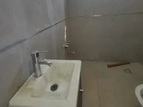 Depto Tipo Casa en Alquiler en Avellaneda, $ 600.000