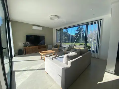 Casa en Venta en Country Club Banco Provincia, USD 430.000