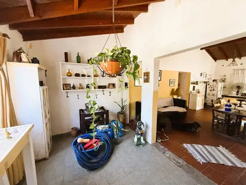 Casa en Venta con 4 cocheras
