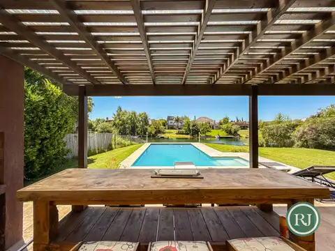 Casa en Venta al Noreste