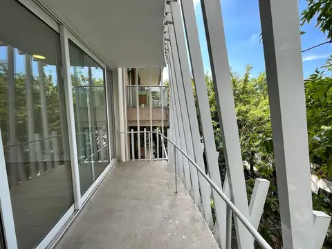 Amplia oficina en Alquiler / Belgrano