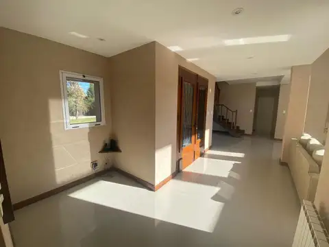 Casa en Venta en Coronel Brandsen, USD 300.000