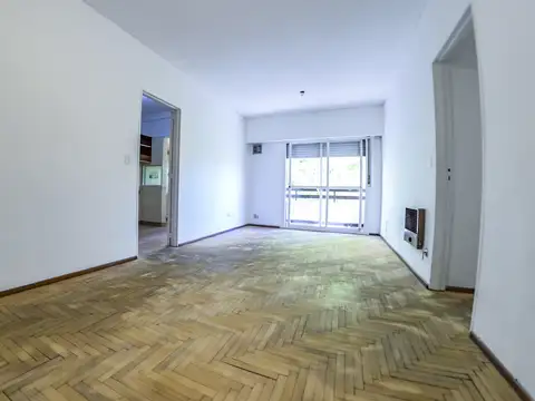 DEPARTAMENTO EXTERNO DE DOS DORMITORIOS CON BALCÓN