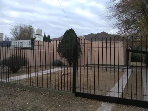 CASA 2 DORMITORIOS, JUANA KOSLAY