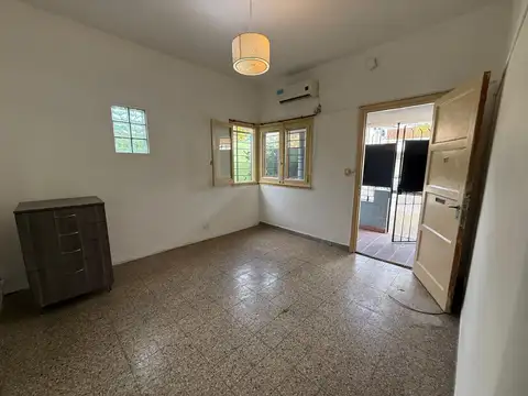 Depto Tipo Casa en Venta en Martinez, USD 165.000